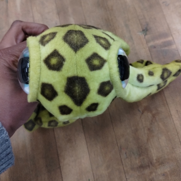 Plush Blue Eyed Baby Sea Turtle Yellow & Brown Spots - Picture 10 of 13